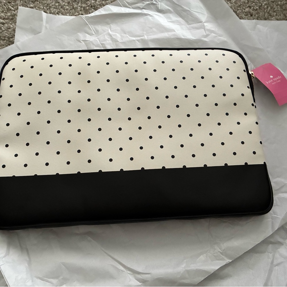 Kate Spade Disney Collaboration Polka Dot Accessory - Picture 4 of 5